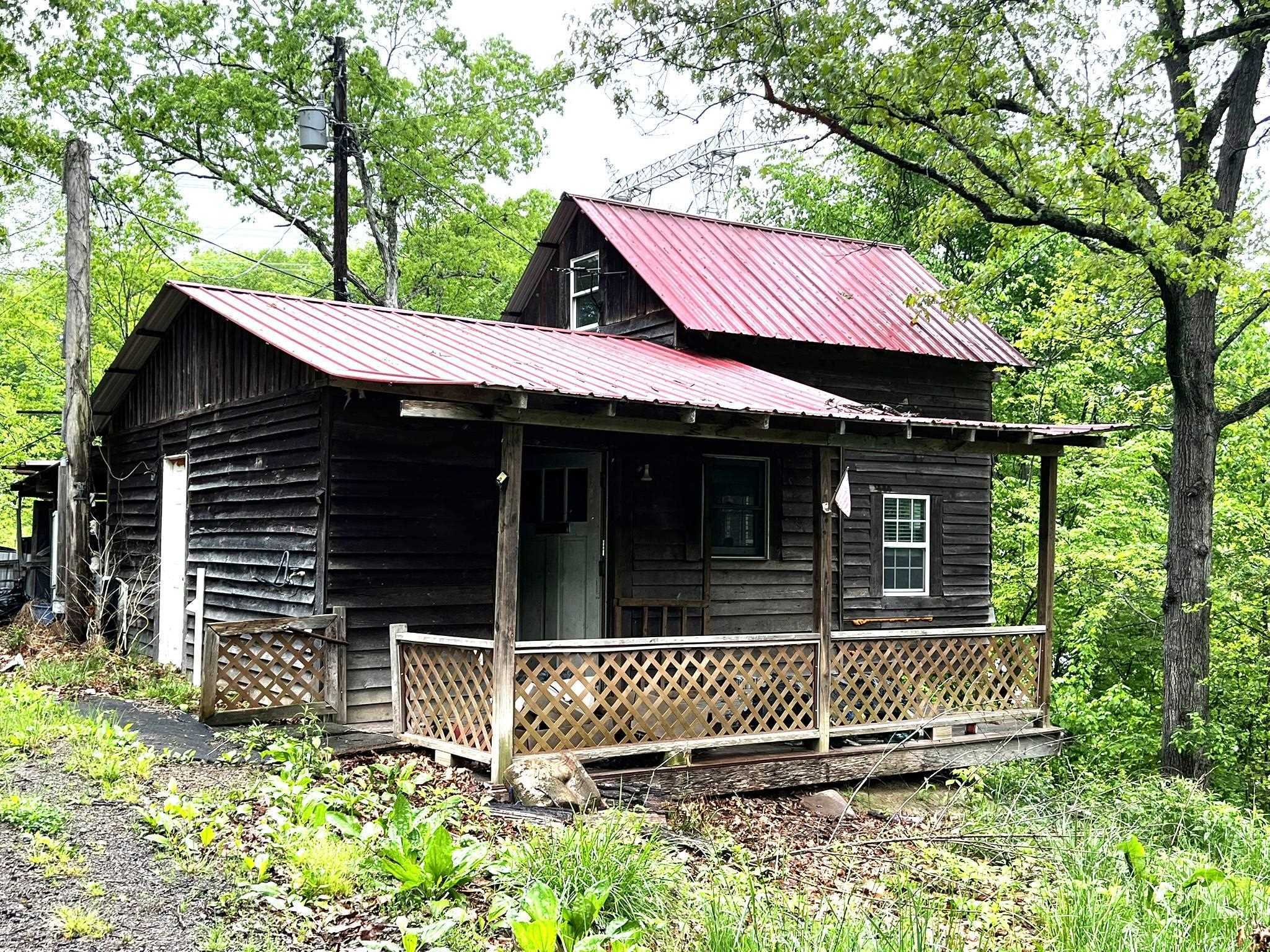 Property Photo: 702 Meade Hollow Rd Road KY 41144