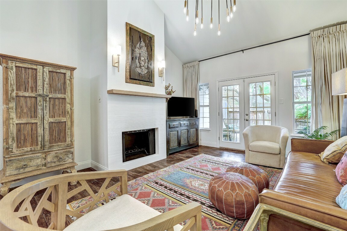 Property Photo: 7211 Lakewood Drive #113 TX 78750