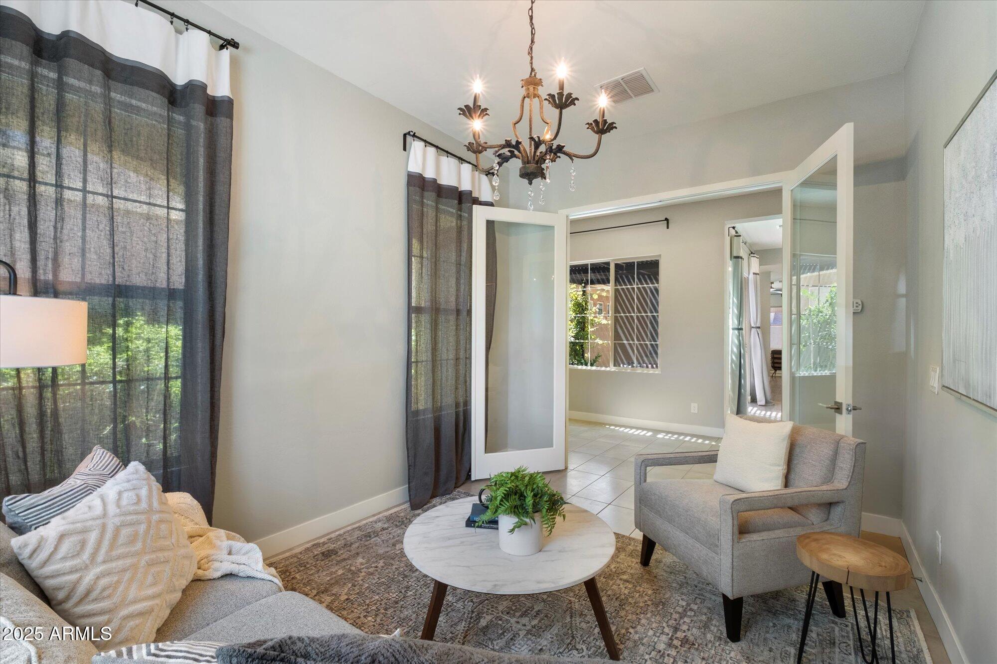 Property Photo: 4635 E Casitas Del Rio Drive AZ 85050