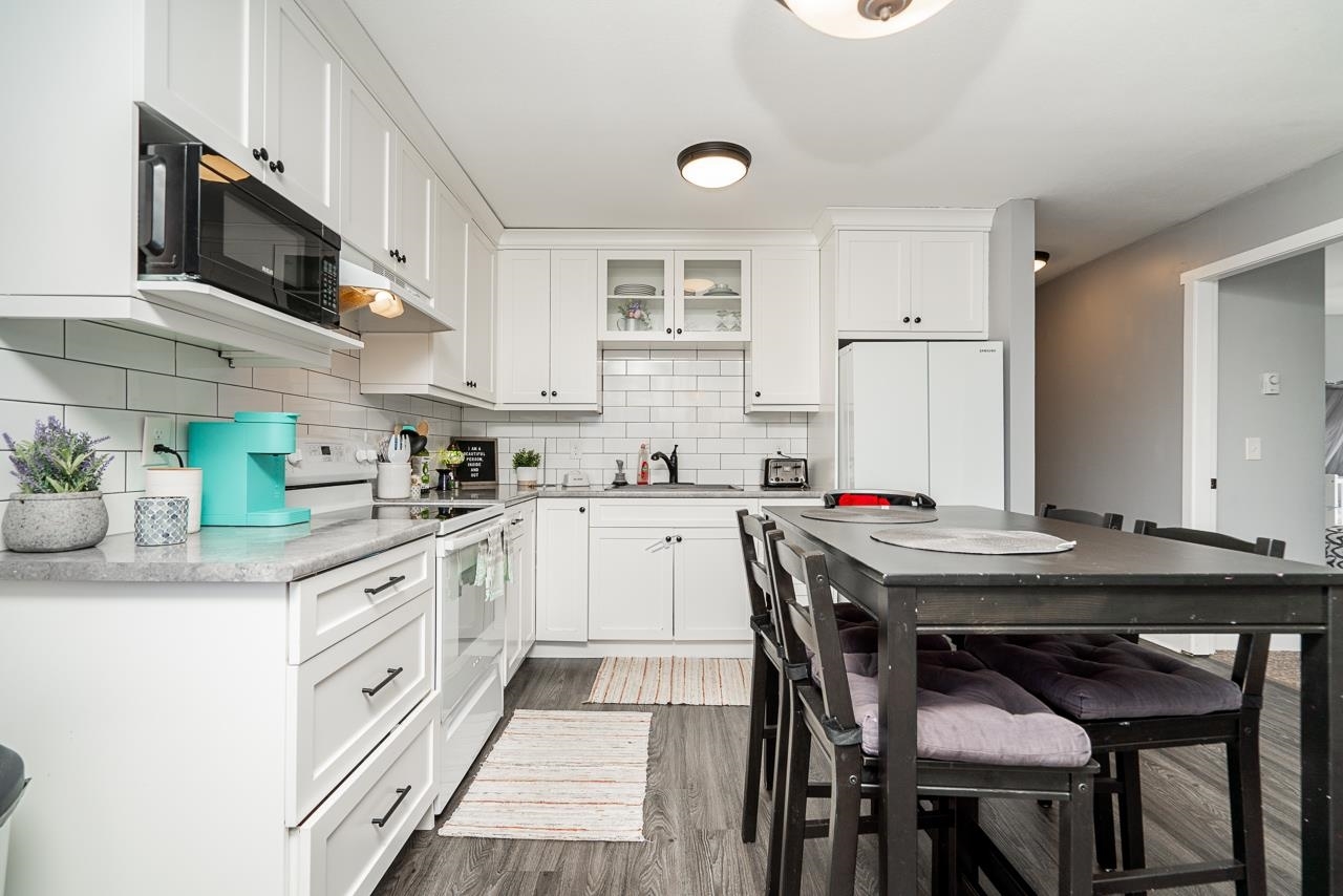 Property Photo: 45655 McIntosh Drive 304C BC V2P 6V4