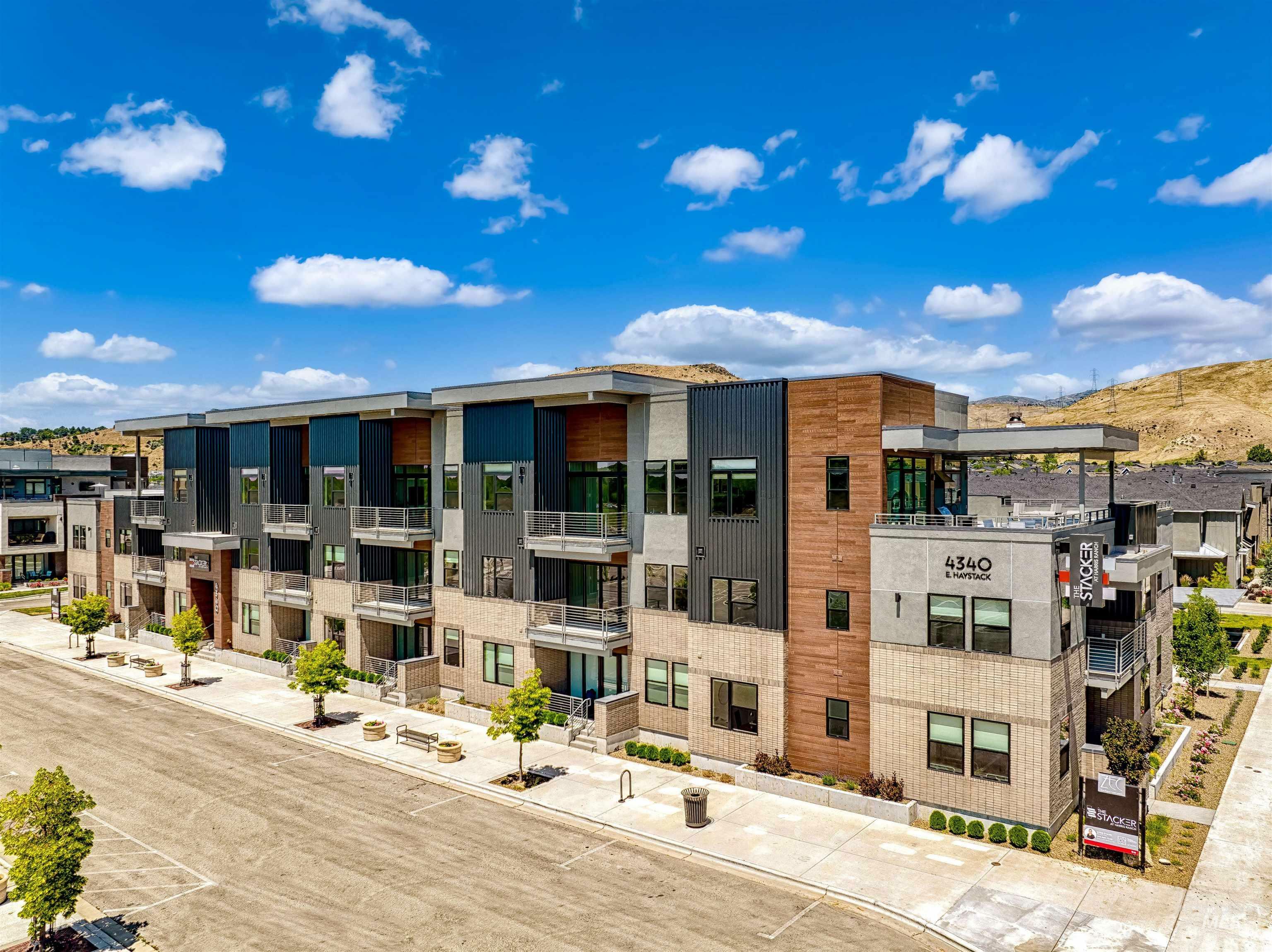 Property Photo: 4340 E Haystack St 202 ID 83716