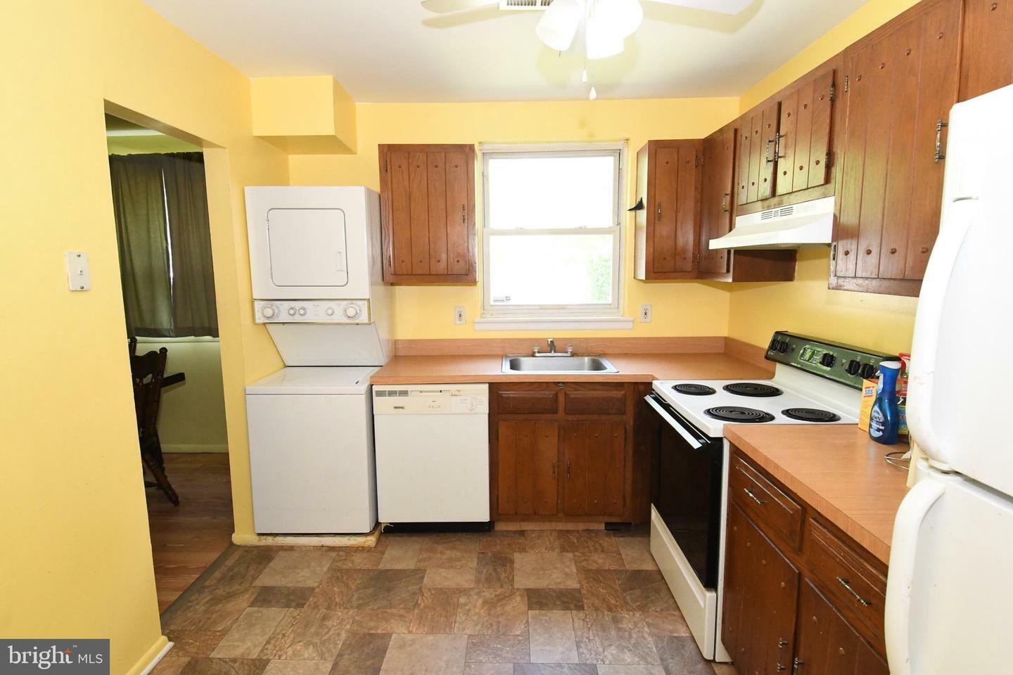 Property Photo: 40 Florence Tollgate -3 NJ 08518