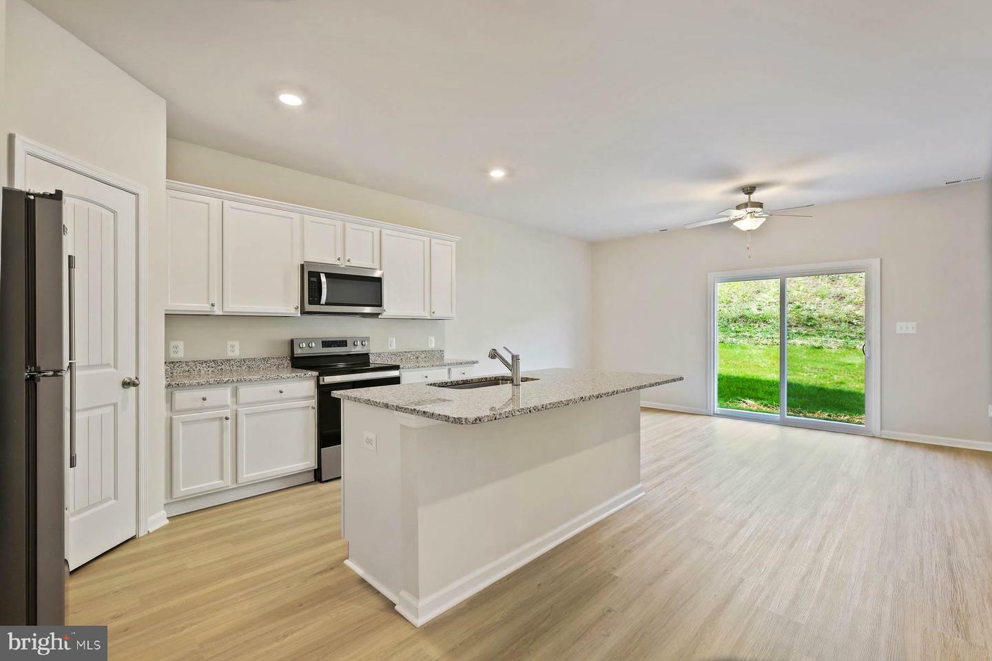 Property Photo: 72 Paddington Street WV 25419