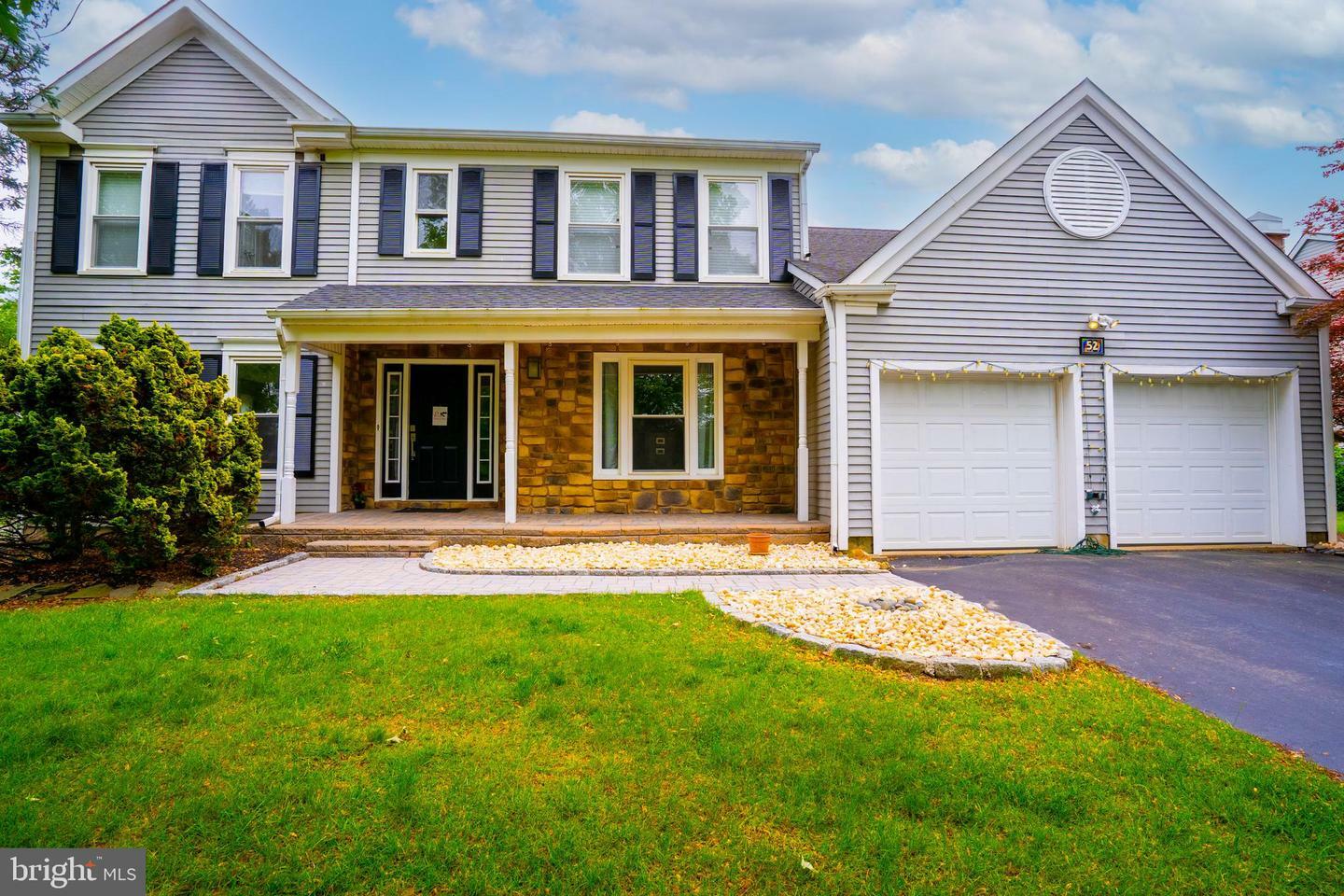 Property Photo:  52 Bradford Lane  NJ 08536 