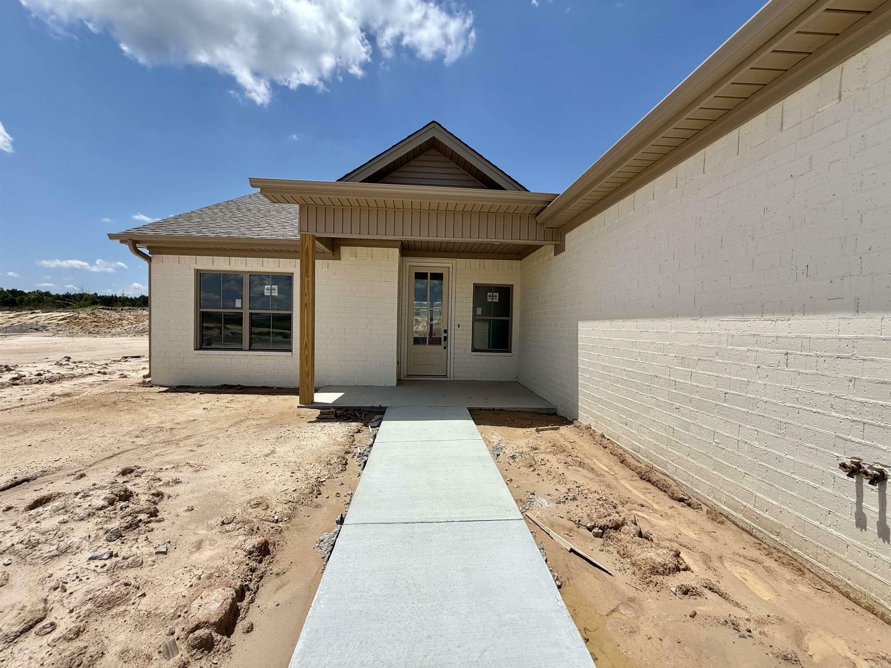 Property Photo: 260 Kelton Street AR 72065