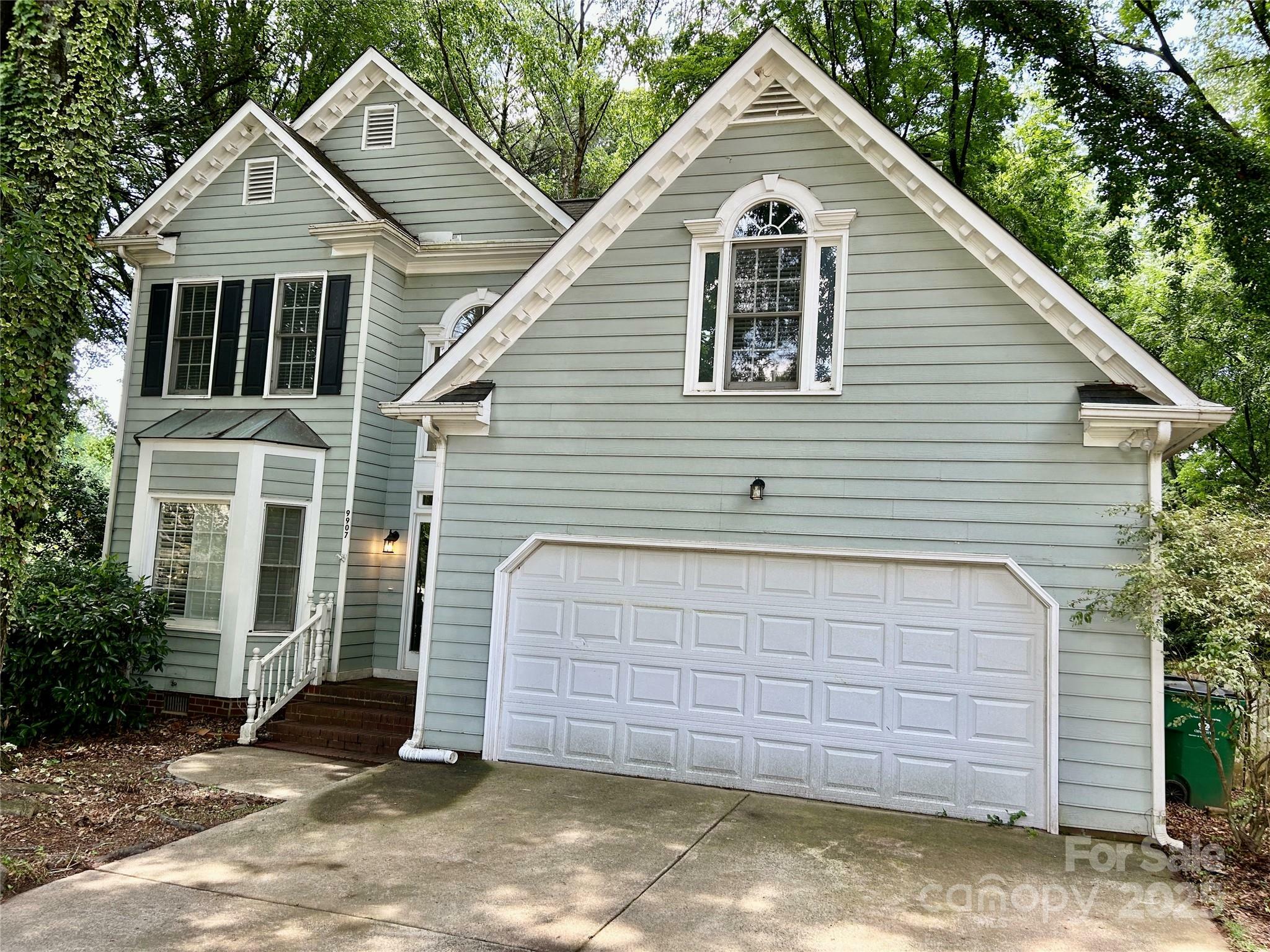 9907 Furlong Trail  Charlotte NC 28269 photo
