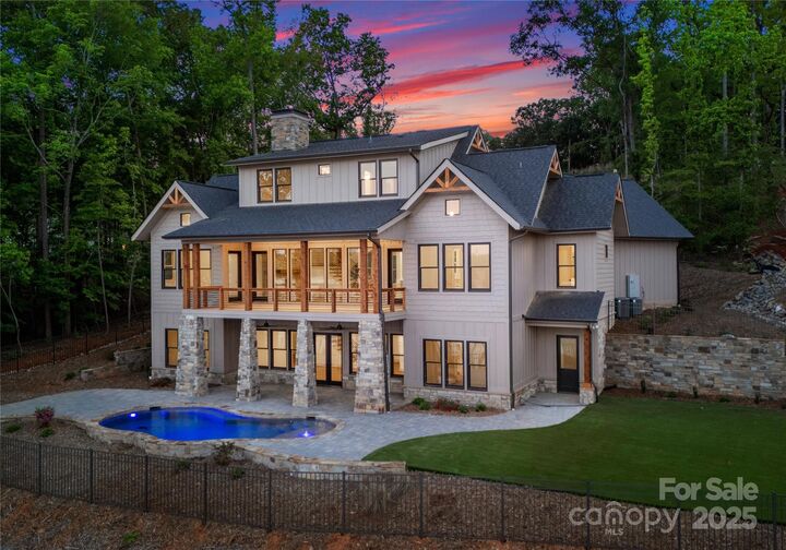 Property Photo: 8058 Edgewater Drive NC 28128