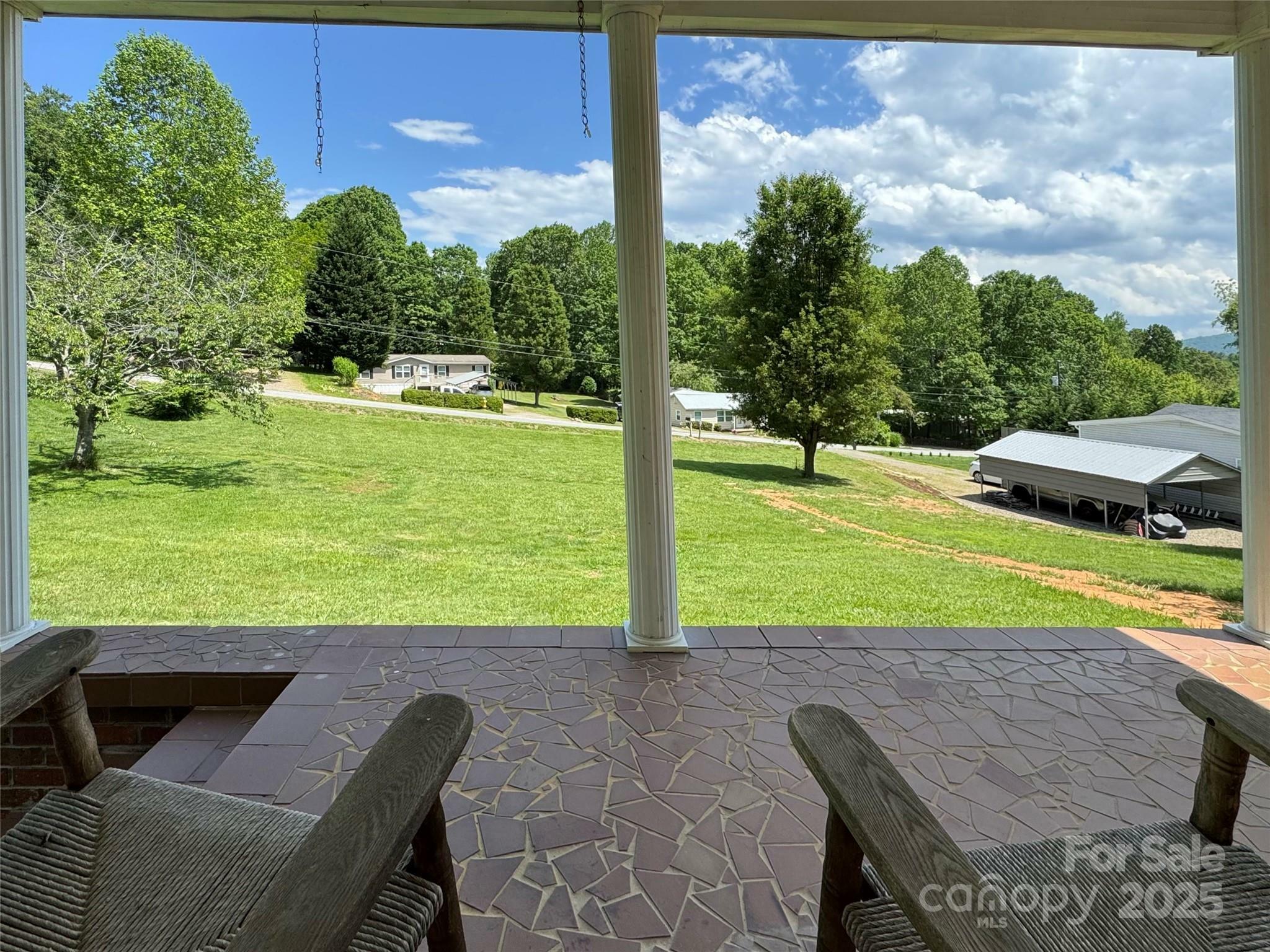Property Photo: 40 Mountainview Road NC 28806