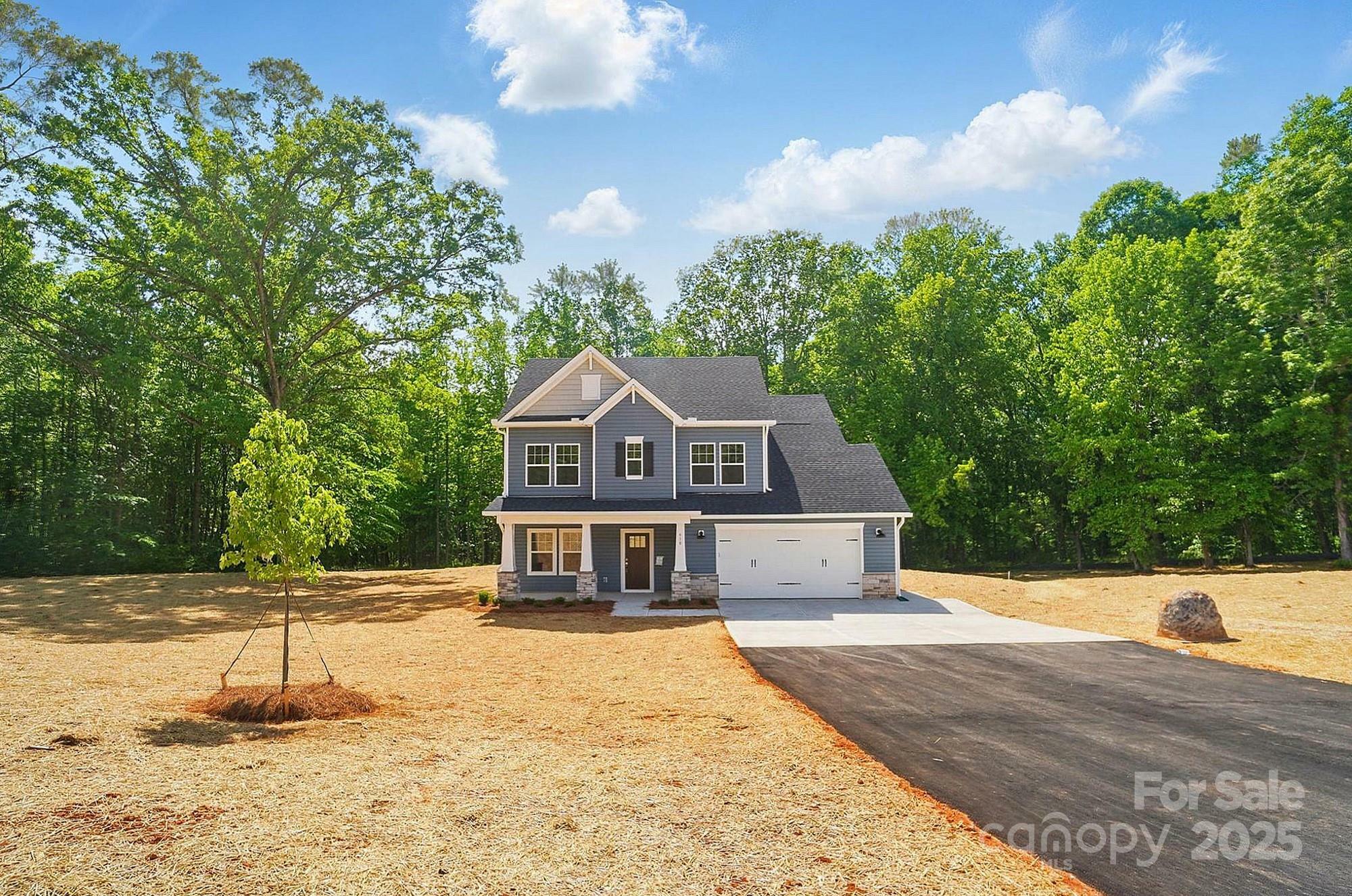 Property Photo: 910 Westminster Drive NC 28677