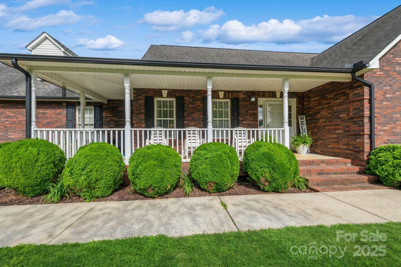 Property Photo: 8520 Wright Road NC 28081
