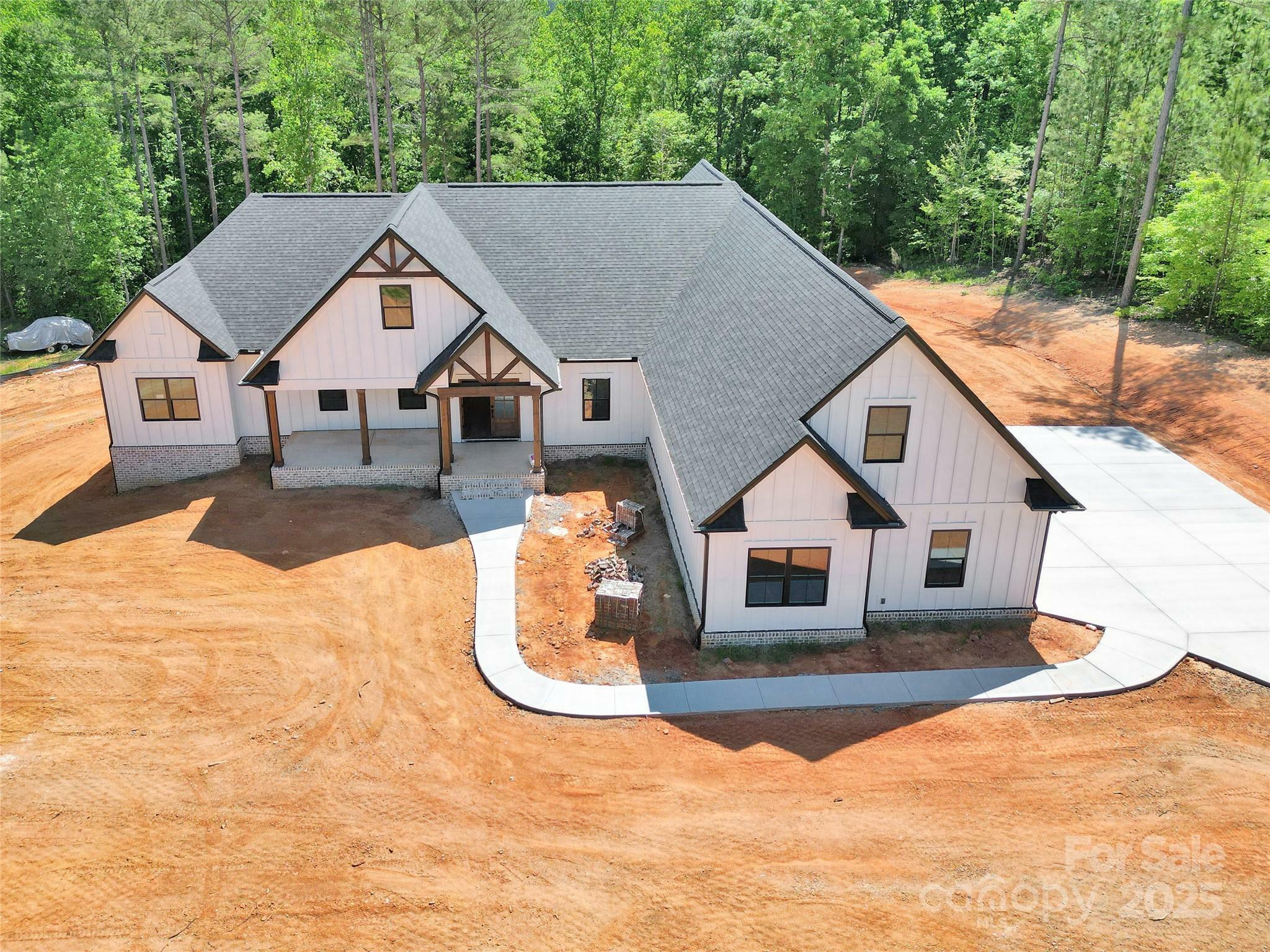Property Photo: 124 Starboard Lane NC 28677