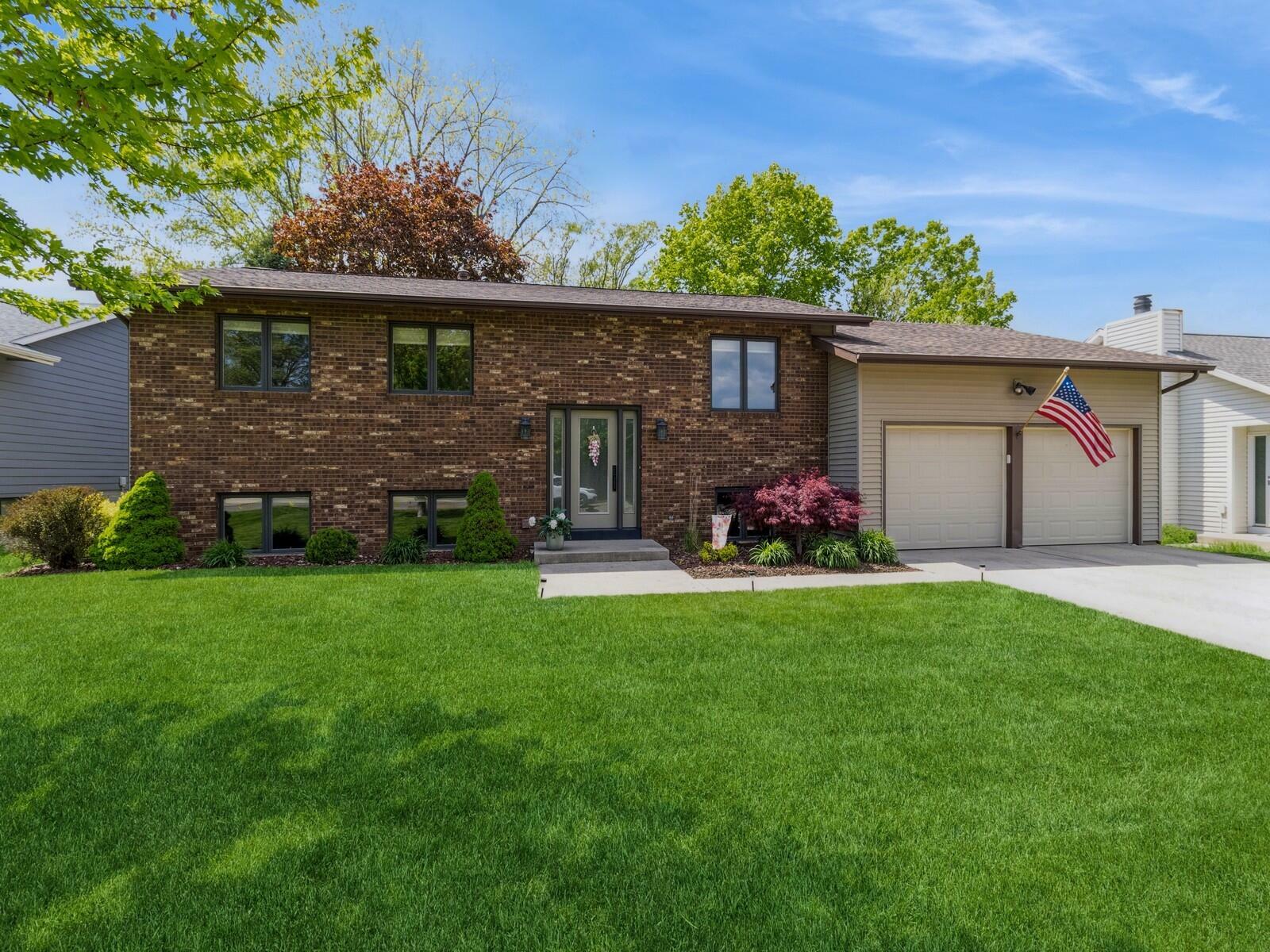 2211 Prairie View East  Ames IA 50010 photo
