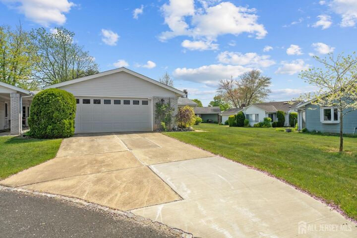 339 Quinton Drive 339C  Monroe NJ 08831 photo