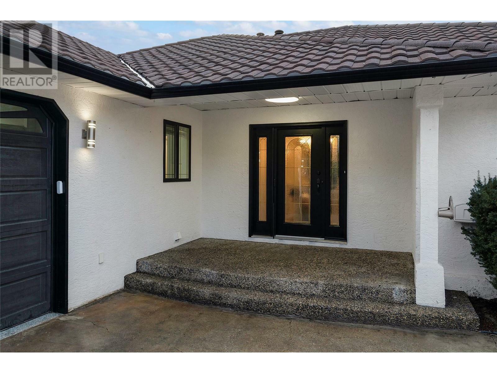 Property Photo: 1760 Camp Road BC V4V 1N9