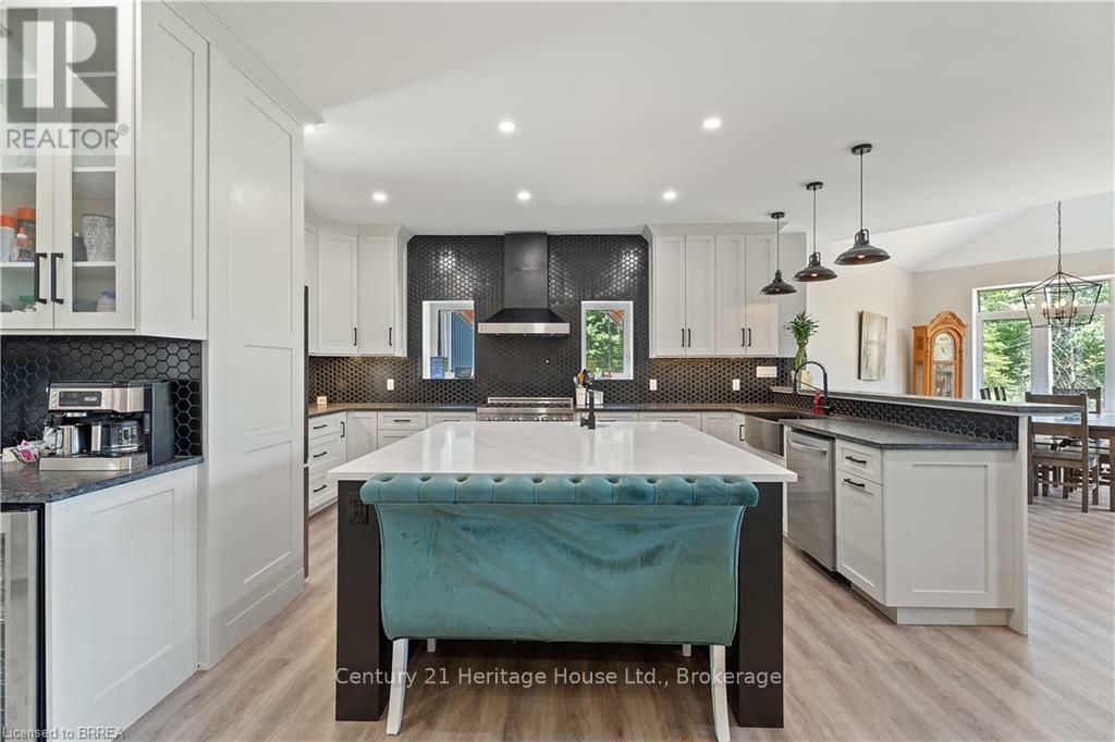Property Photo: 115 Old Rainy Lake Road ON P0A 1Y0