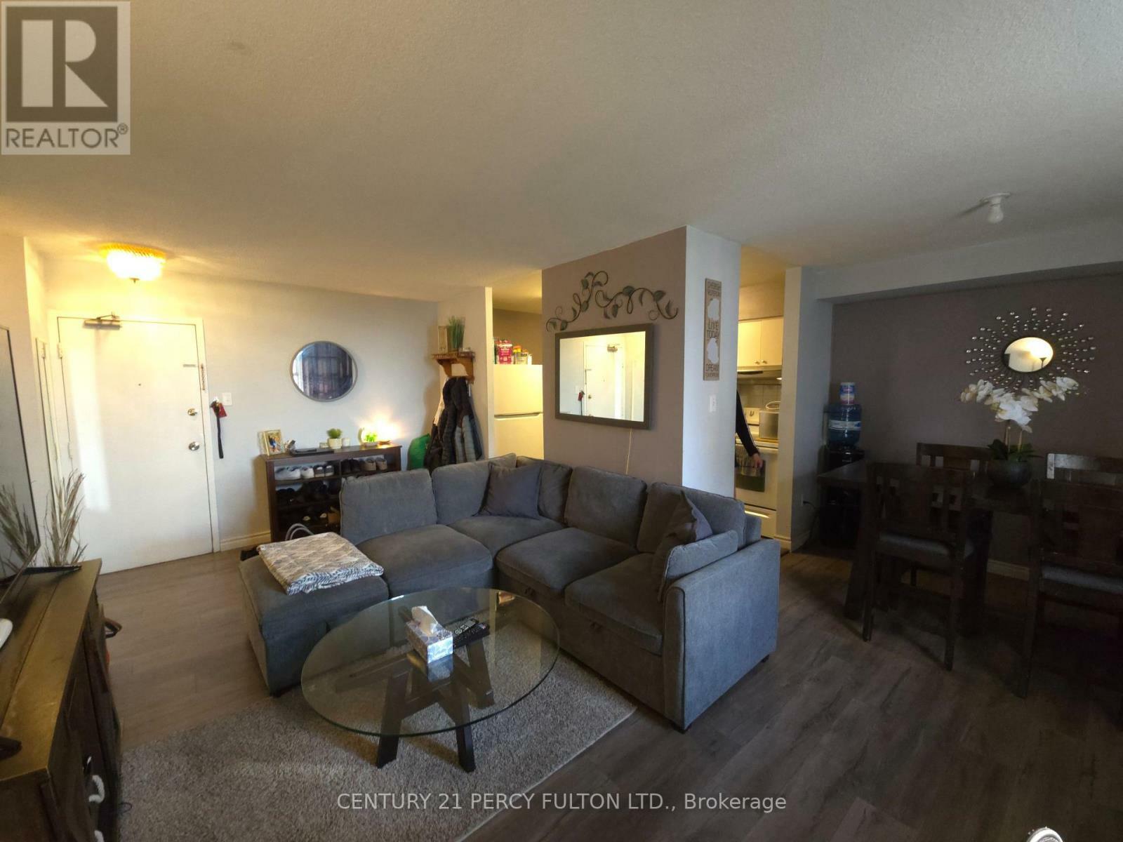 Property Photo: 100 Dundalk Drive 516 ON M1P 4V2