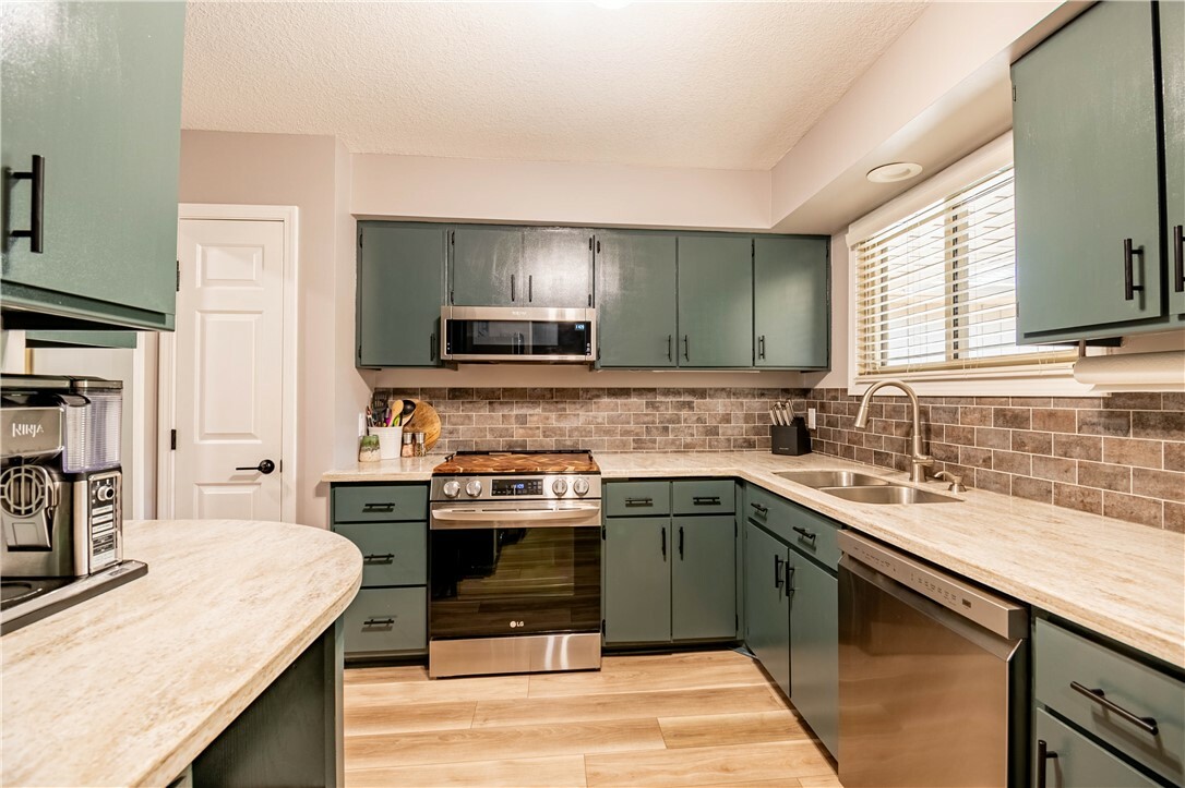 Property Photo: 2634 S Forrest Green Drive IL 62521