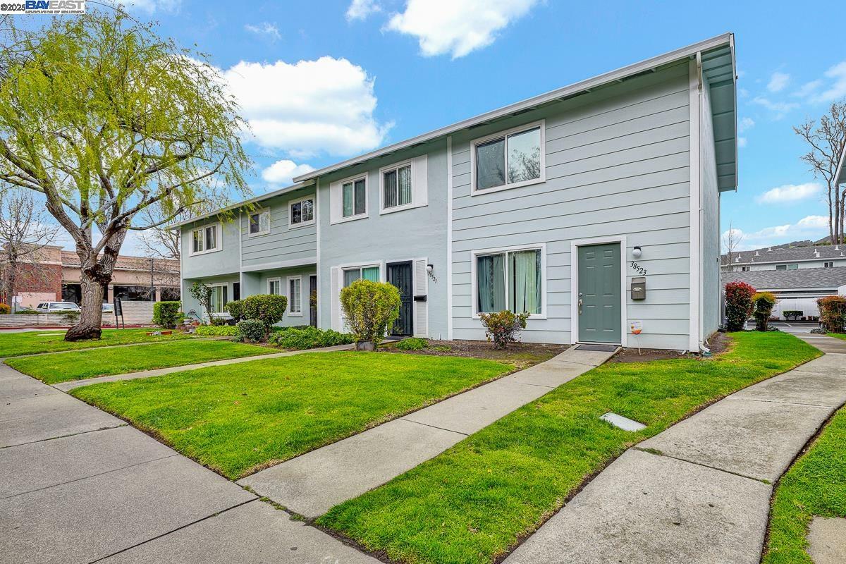 38521 Royal Ann Cmn  Fremont CA 94536 photo