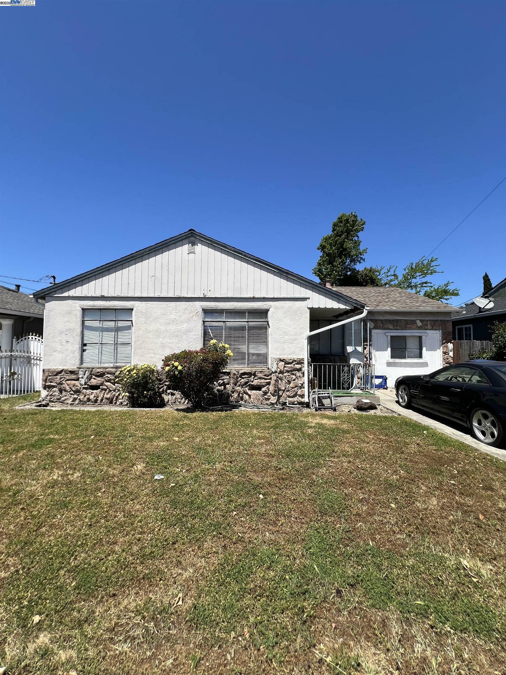 Property Photo: 951 Jean Way CA 94545