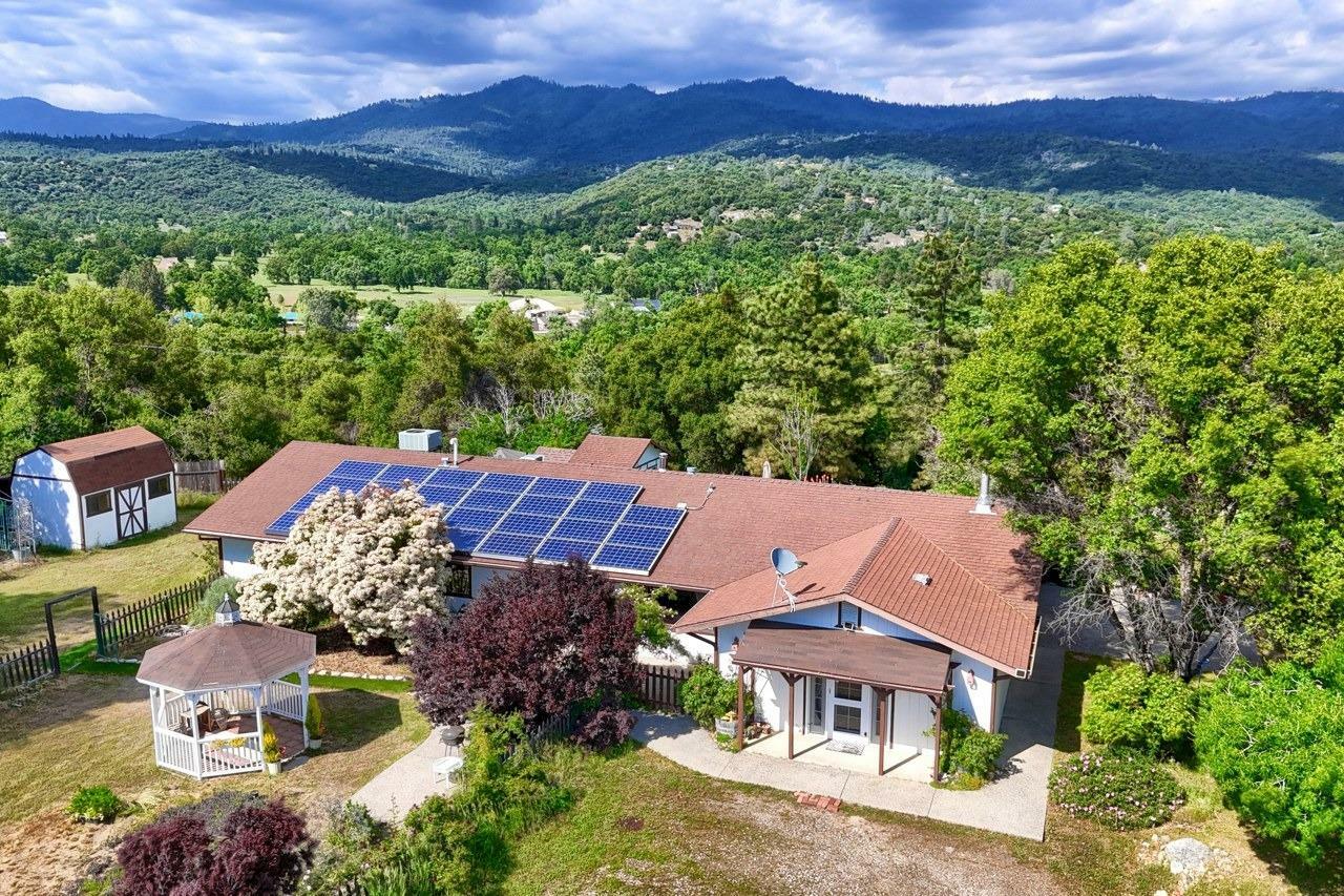 Property Photo: 44800 Ahwahnee Acres Road CA 93601
