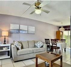Property Photo: 4652 N Poinciana St 2 FL 33308