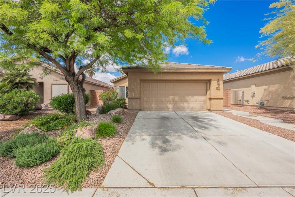 Property Photo: 6737 Divers Loons Street NV 89084