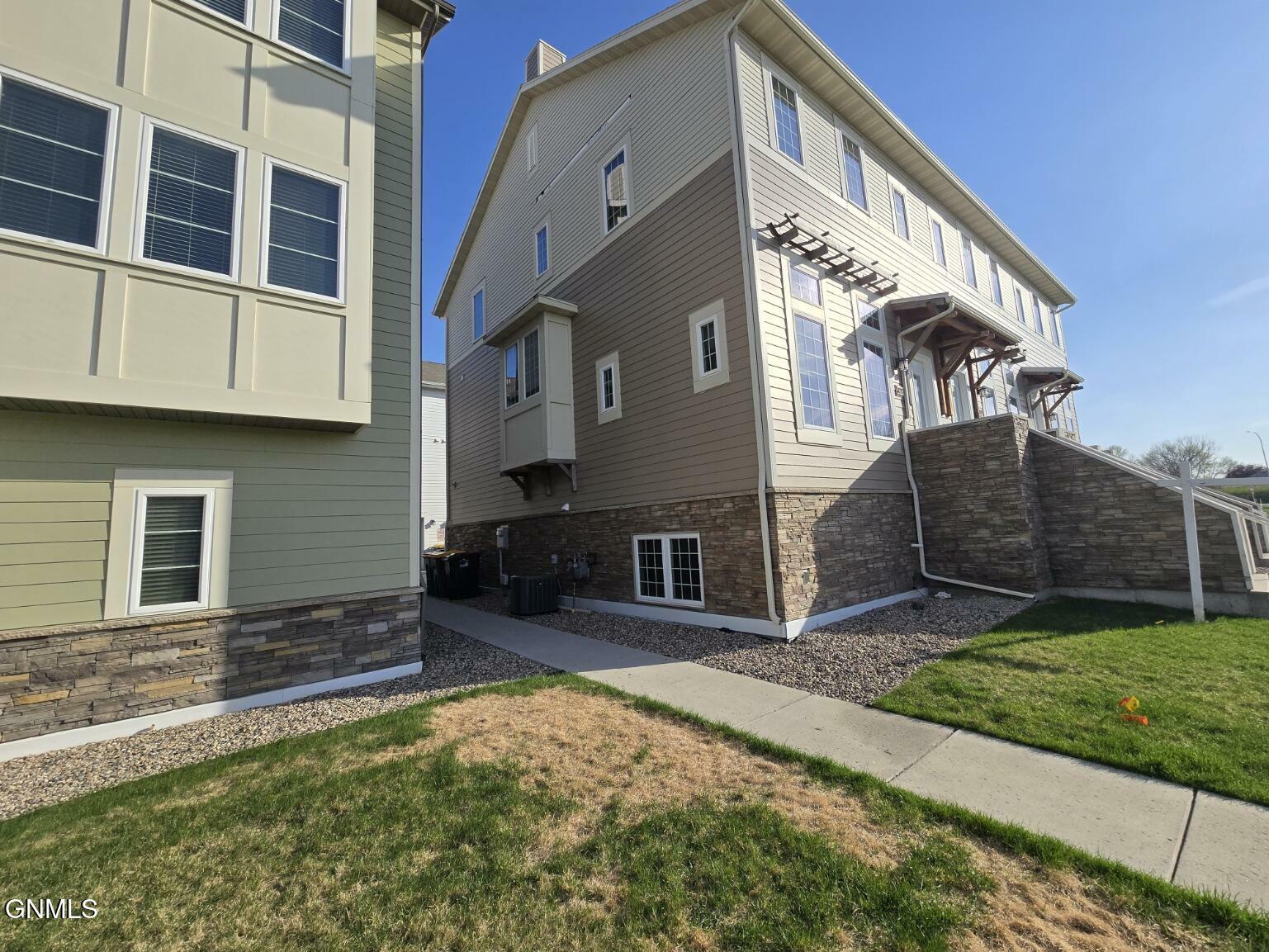 Property Photo: 3212 Kenner Loop ND 58504
