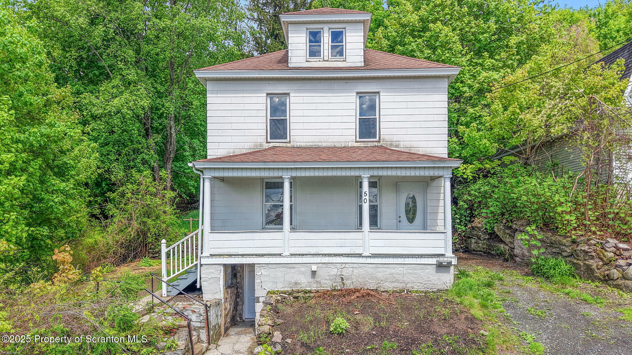 50 Harlem Avenue  Carbondale PA 18407 photo