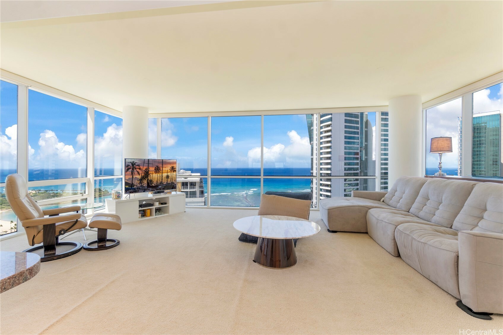 Property Photo: 88 Piikoi Street 3509 HI 96814