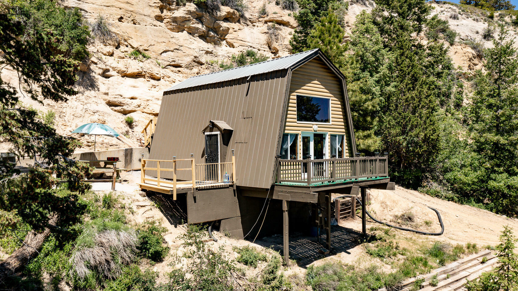 Property Photo: 4630 N White Sands Lp UT 84762