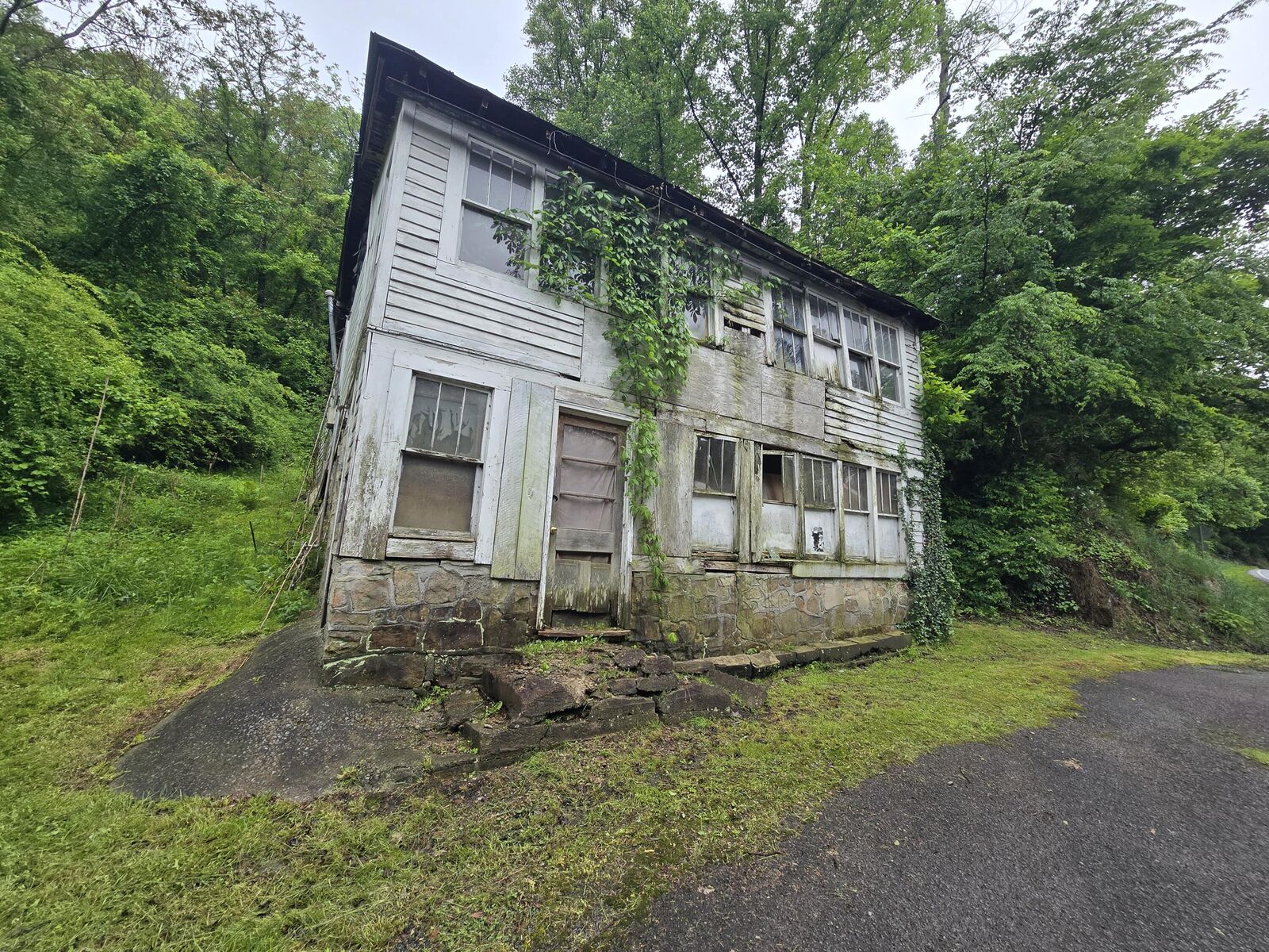 Property Photo:  00 Ky 66/Hendron Hill  KY 40902 
