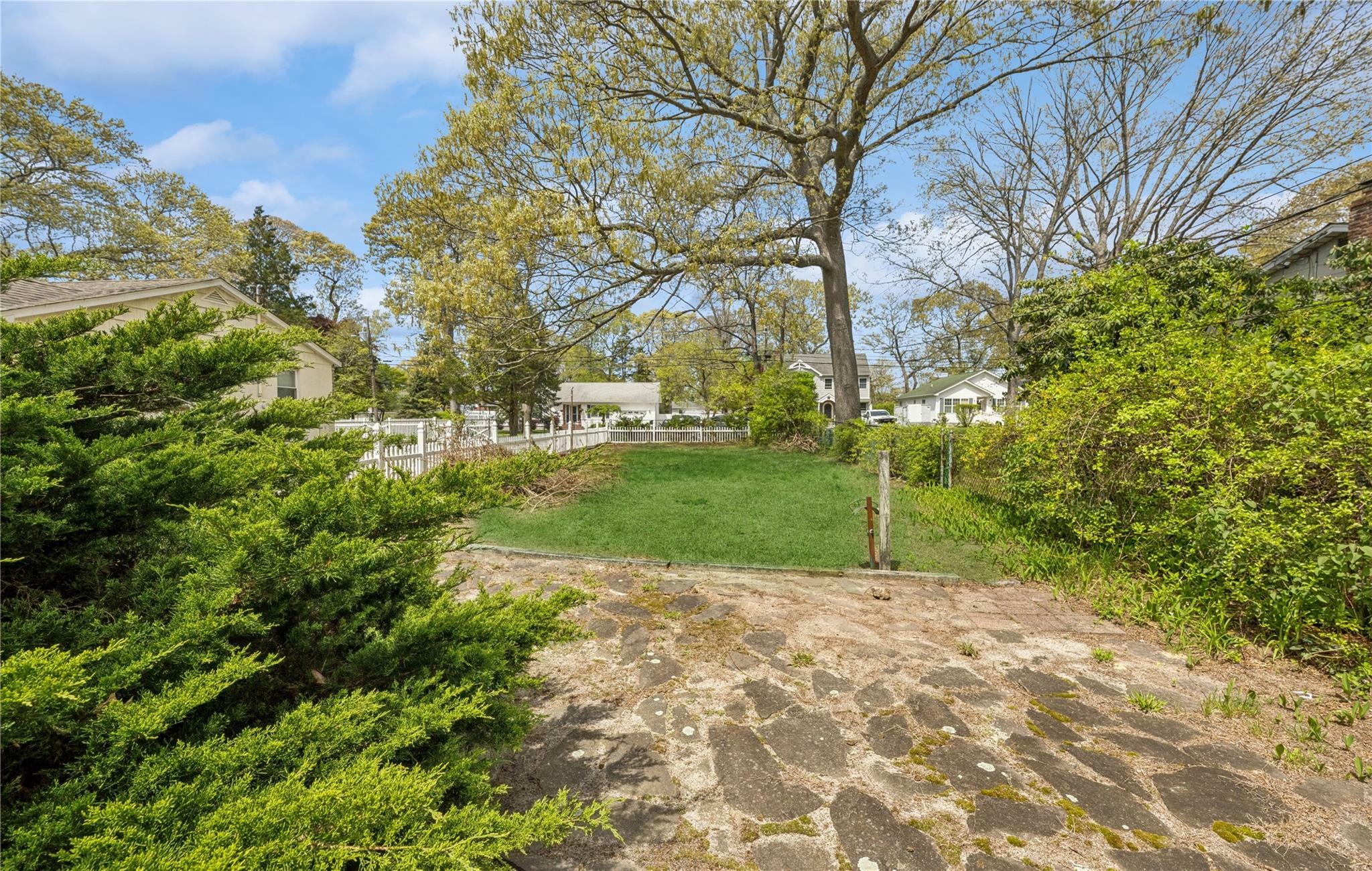 Property Photo: 54 Oakdale Avenue NY 11784