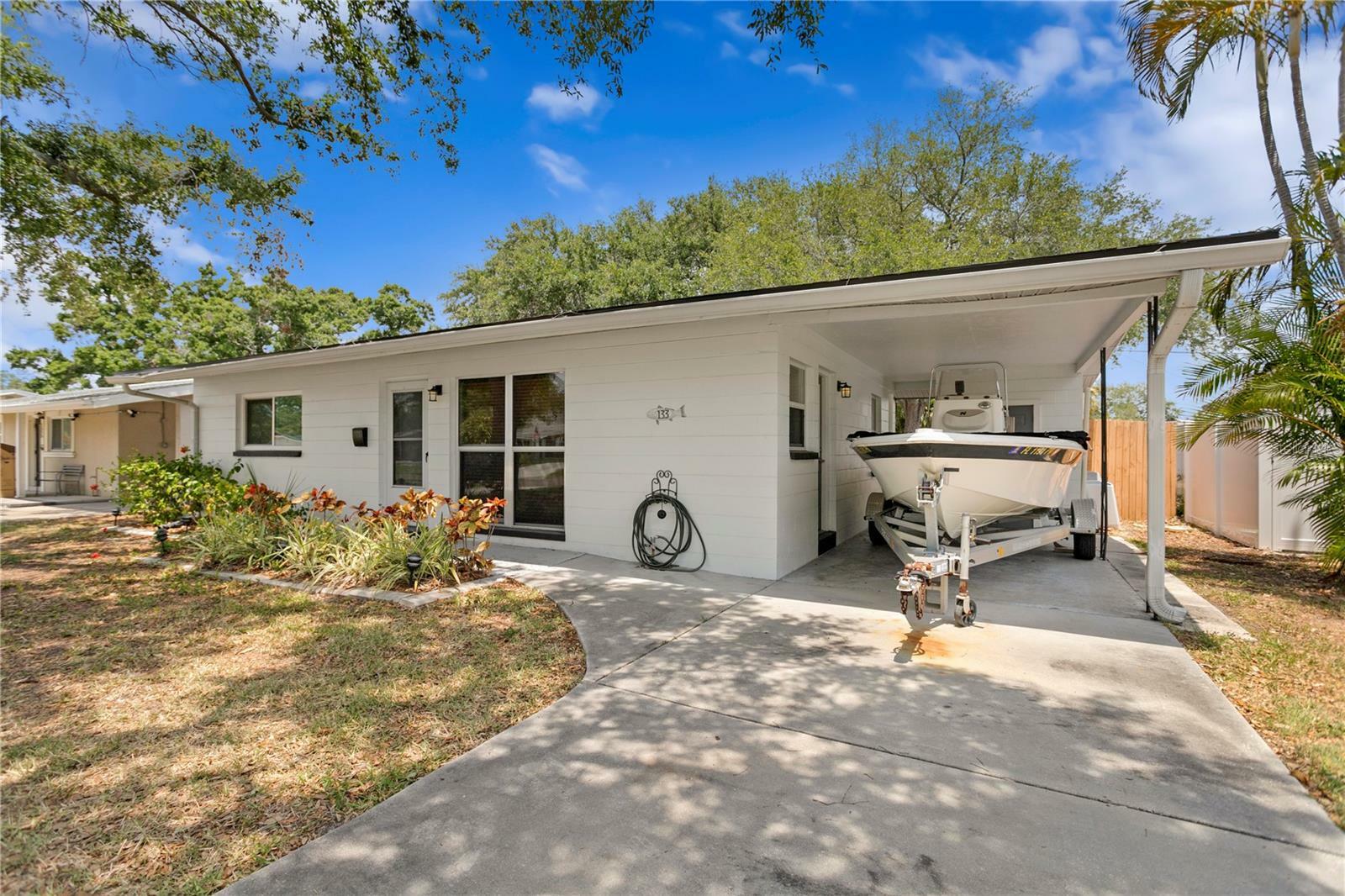 Property Photo: 133 43rd Avenue NE FL 33703