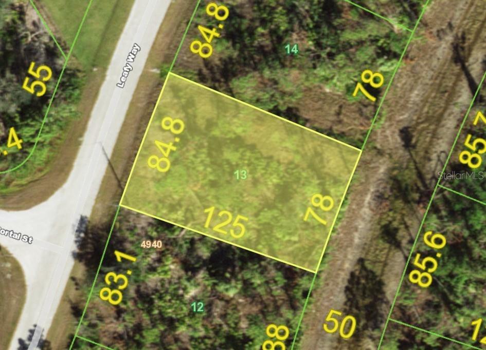 Property Photo: 8276 Leafy Way FL 33981