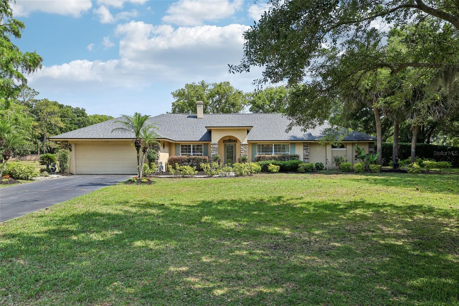 Property Photo:  7779 Lake Andrea Circle  FL 32757 