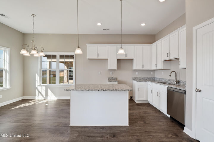 Property Photo: 5324 John Nielsen Way MS 38654