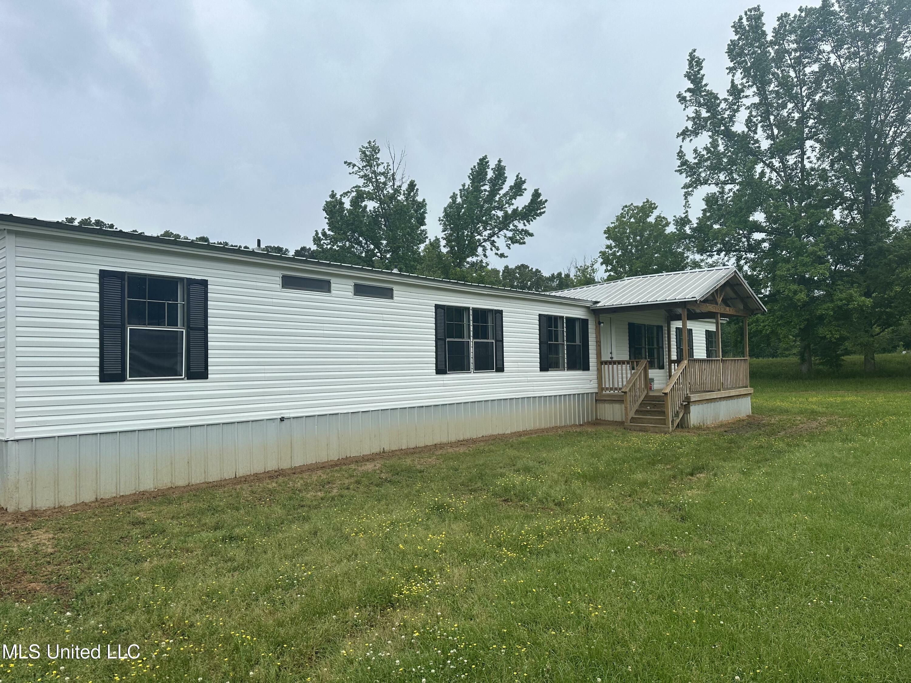 100 Rabbit Run Lane  Bolton MS 39041 photo