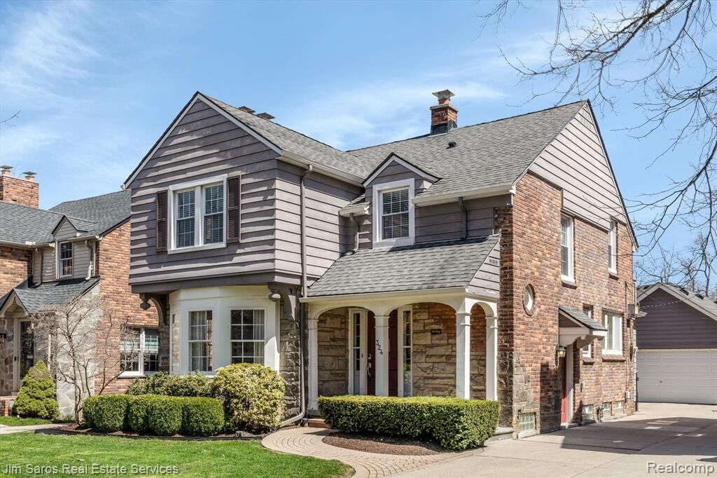 Property Photo: 324 McMillan Road MI 48236 3418