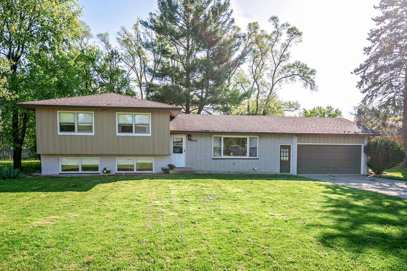 Property Photo: 9017 N Main Street MI 49103