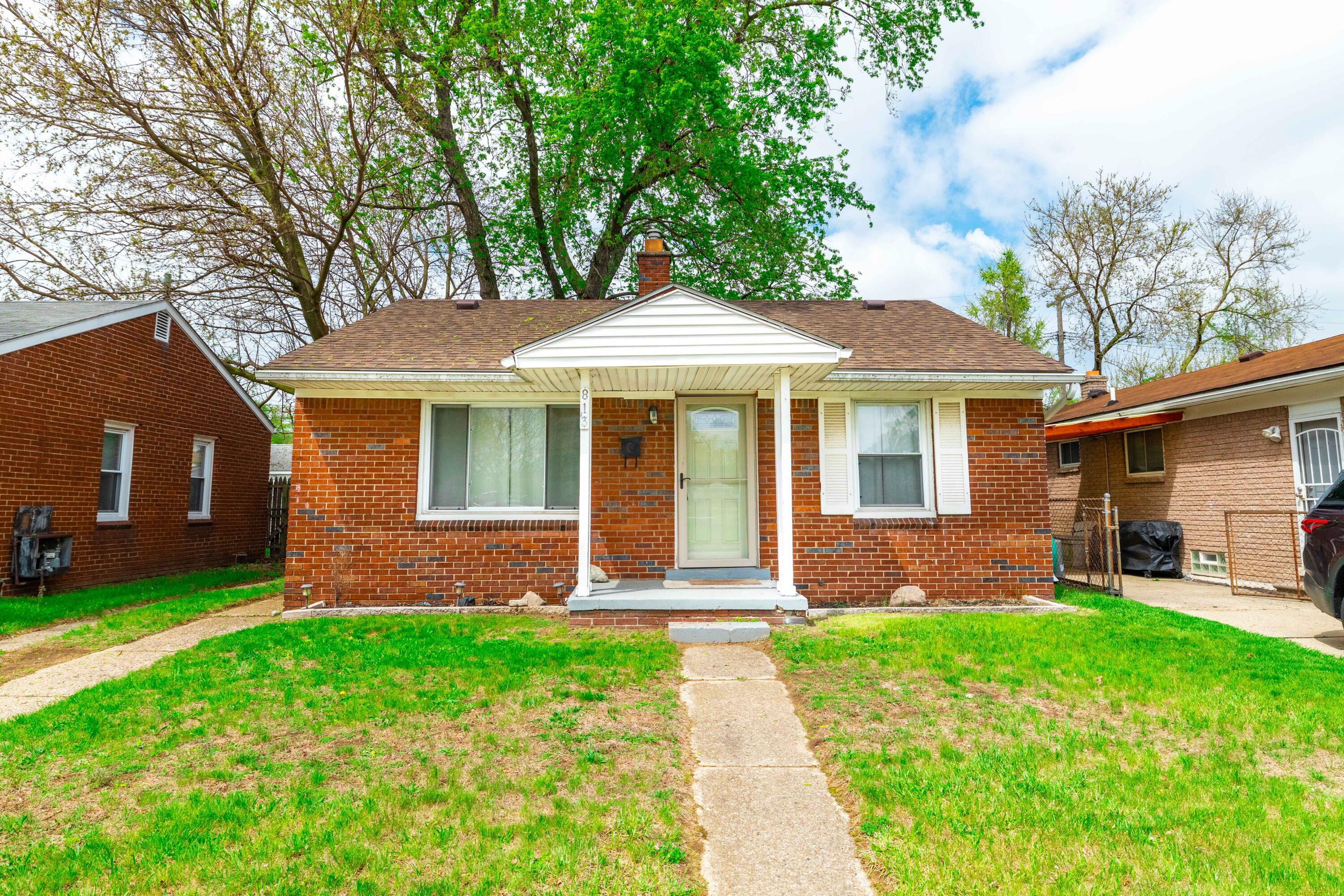 Property Photo: 813 E Hudson MI 48071