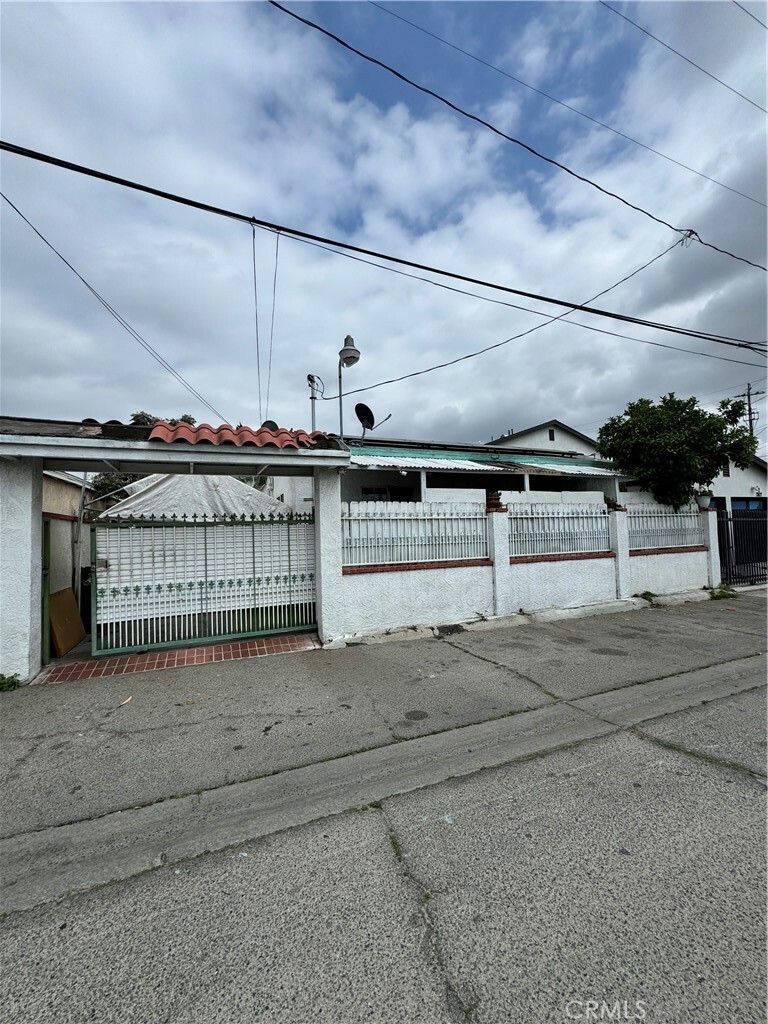 Property Photo: 7809 Troost Avenue CA 91605