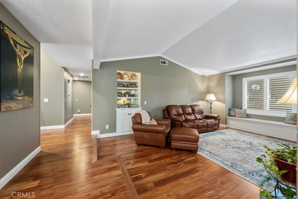 Property Photo:  695 Black Ridge Lane  CA 93444 