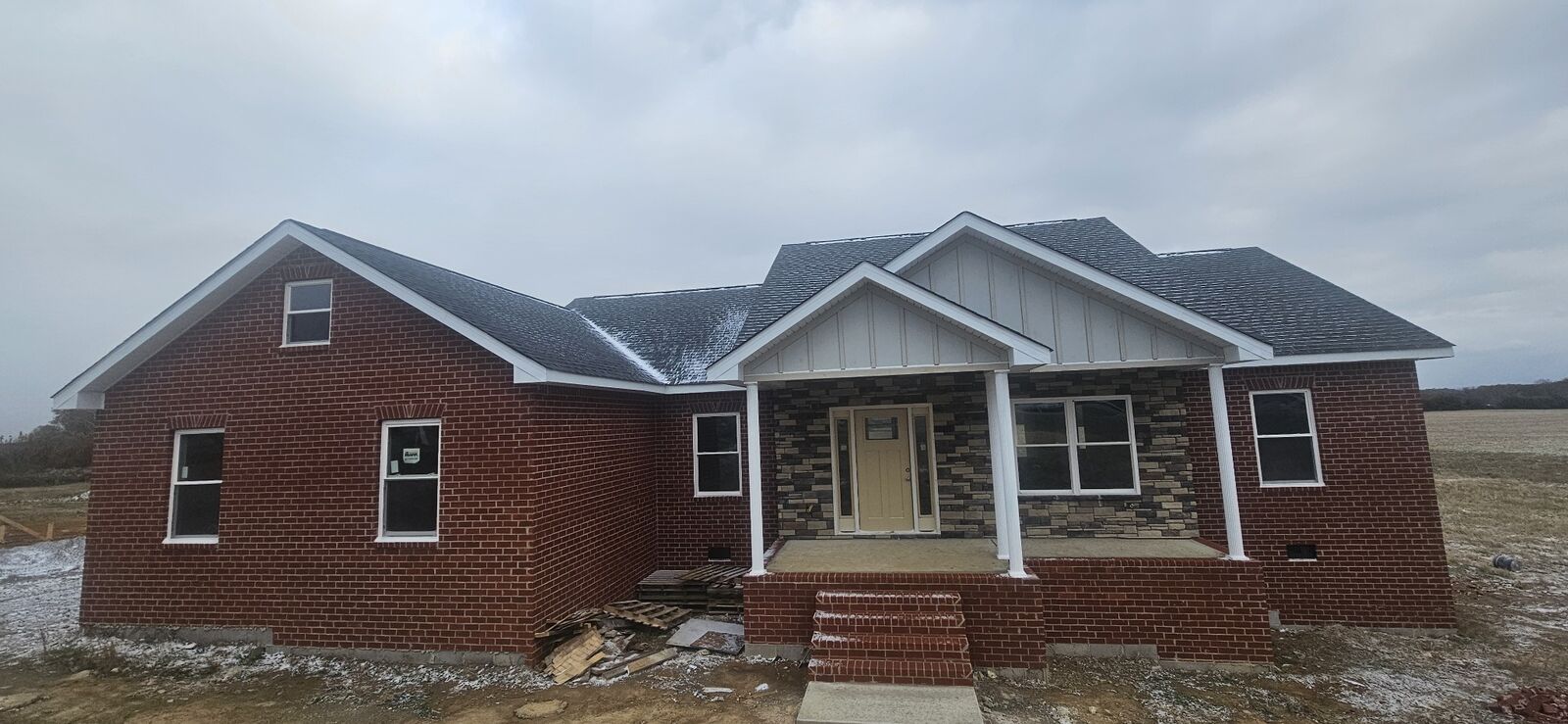 Property Photo: 6265 McMinnville Hwy TN 37166