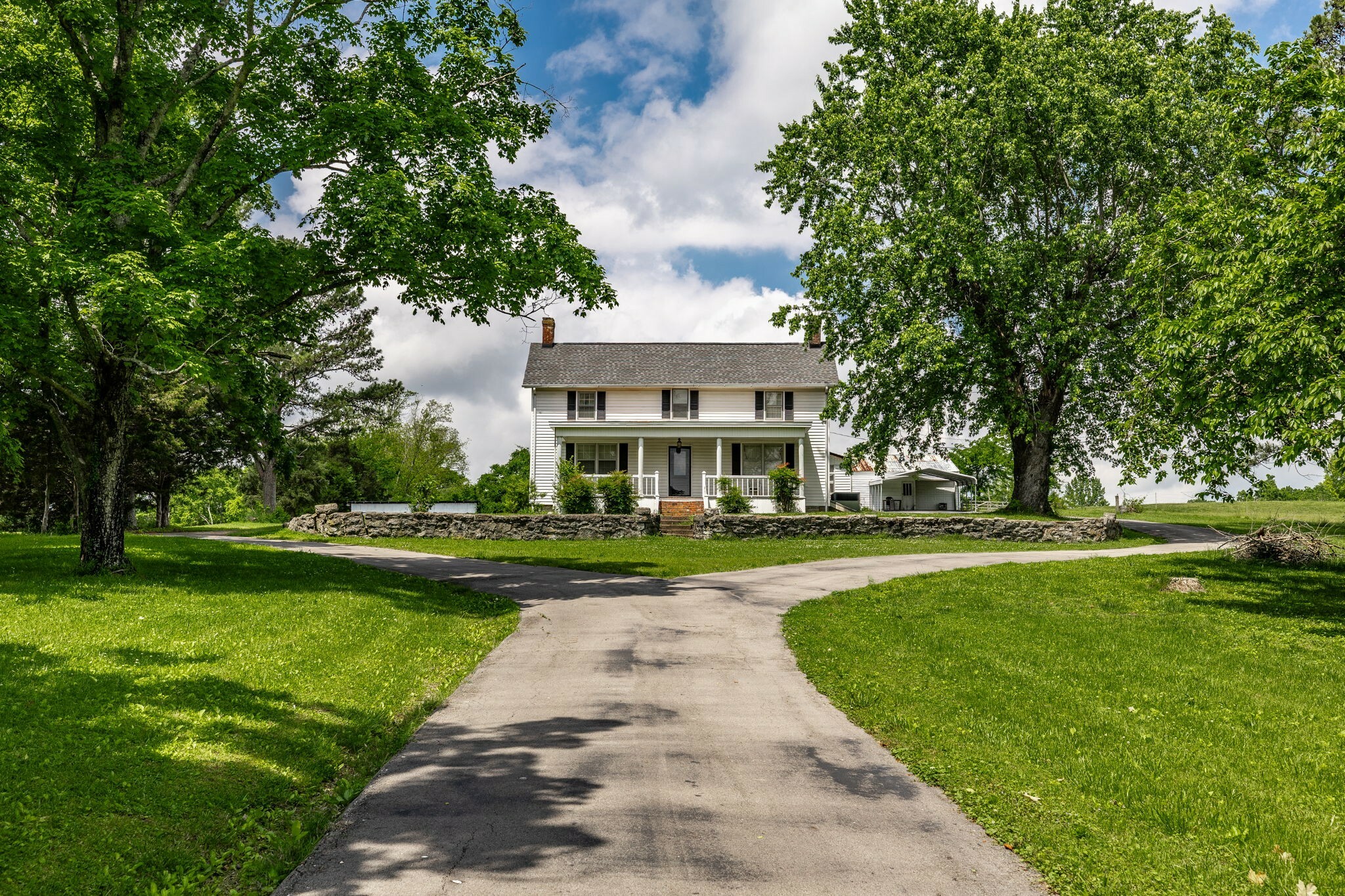 Property Photo: 1710 Woods Ferry Rd TN 37066