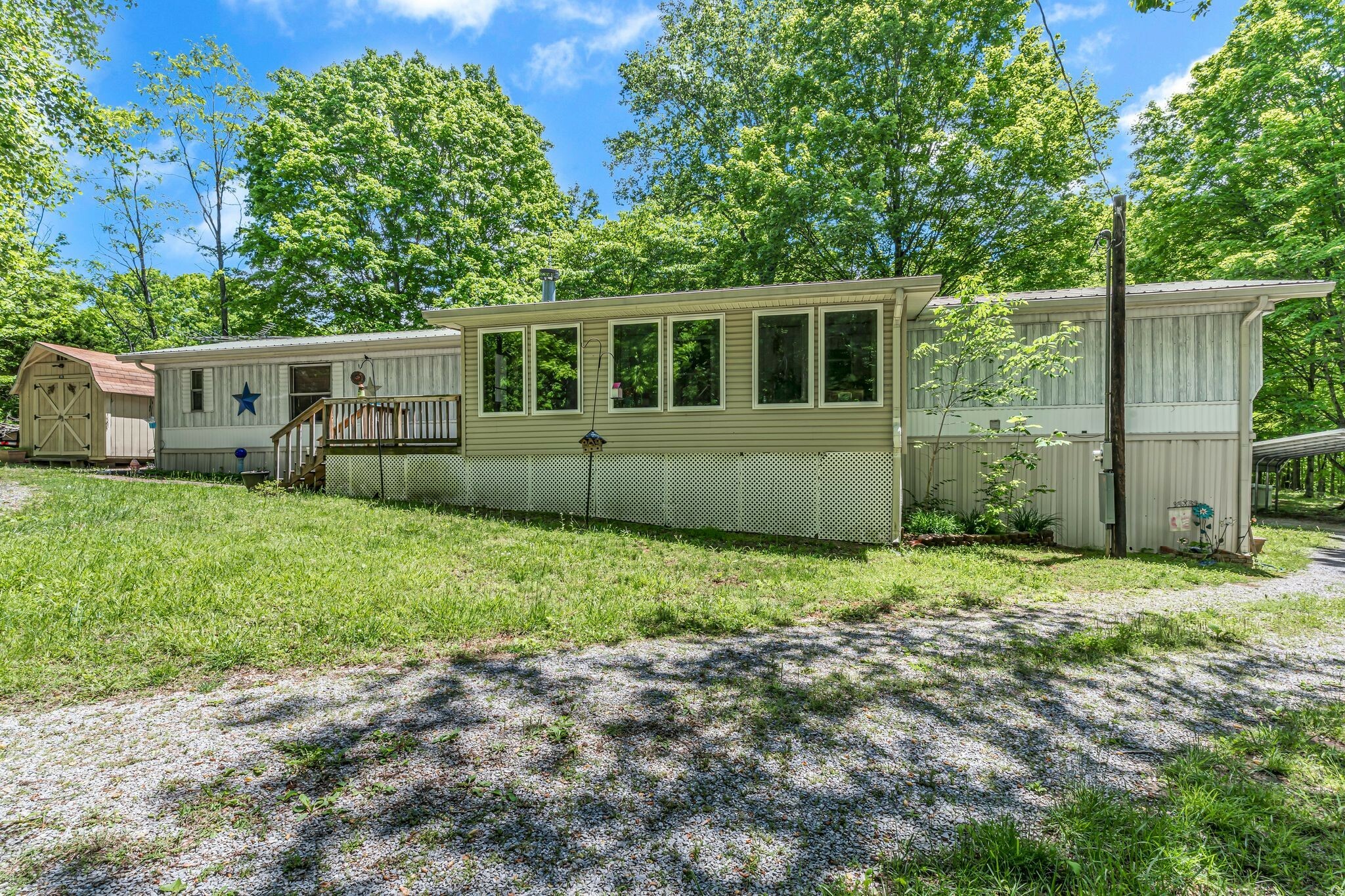 Property Photo: 1441 Dividing Ridge Rd TN 37072