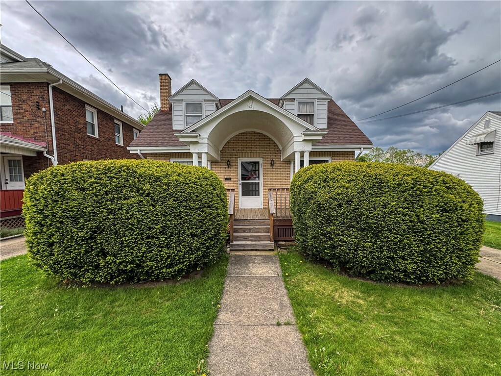 Property Photo: 35 N Glenellen Avenue OH 44509