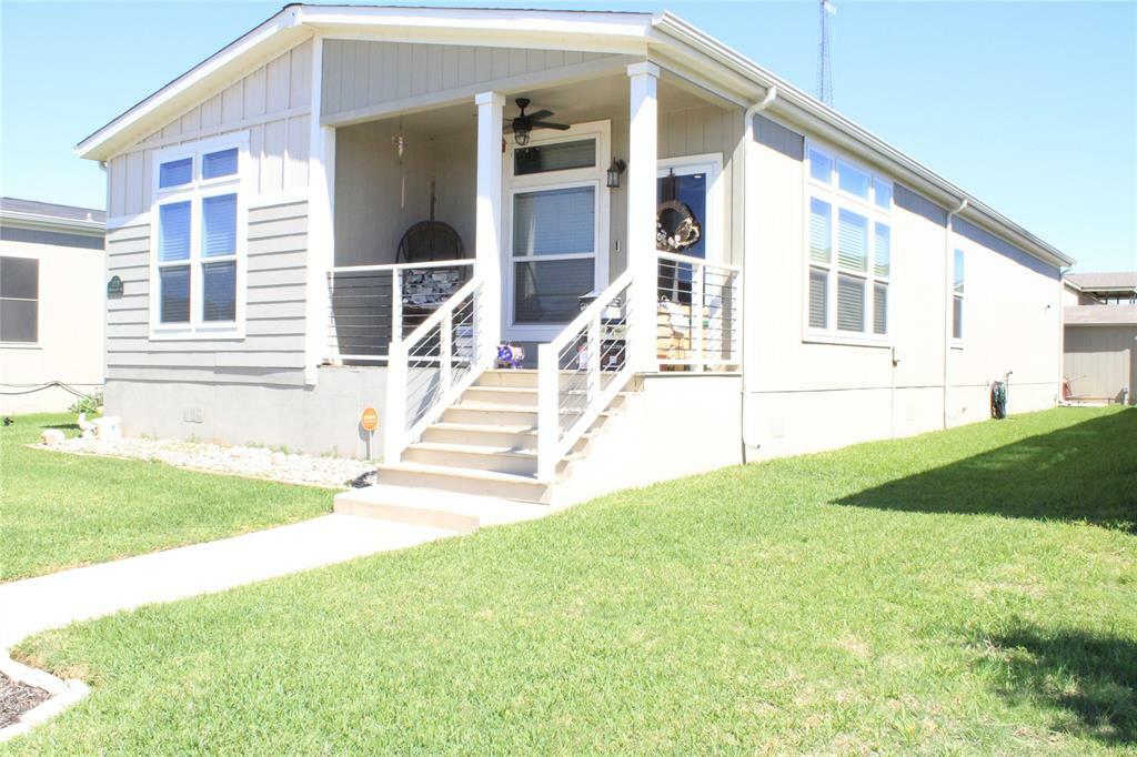 Property Photo: 11209 Mountain Ash Lane TX 76040