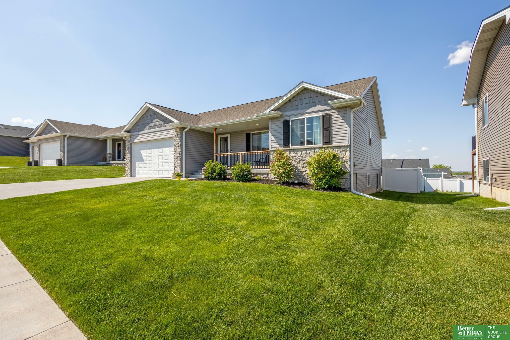 Property Photo: 4210 W Hancock Court NE 68528