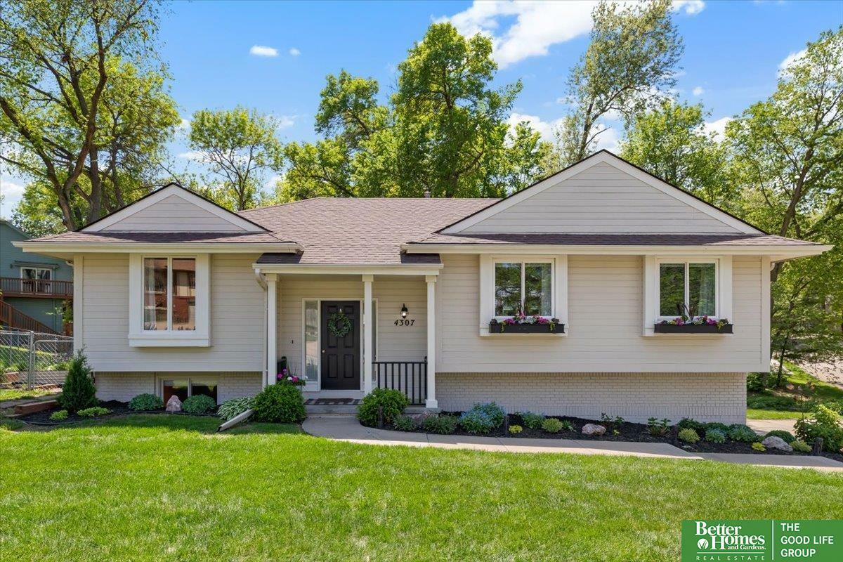 Property Photo: 4307 McCarty Drive NE 68123