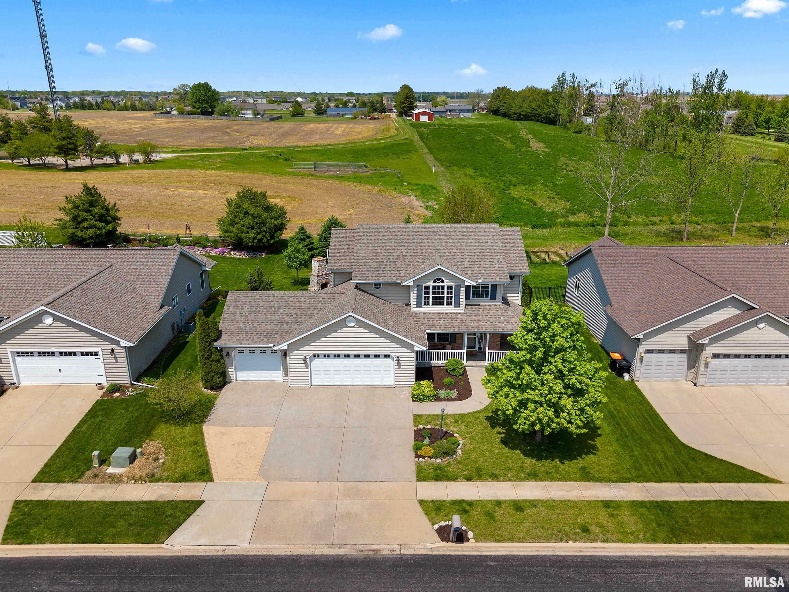 Property Photo: 1509 Kelsey Street IL 61571